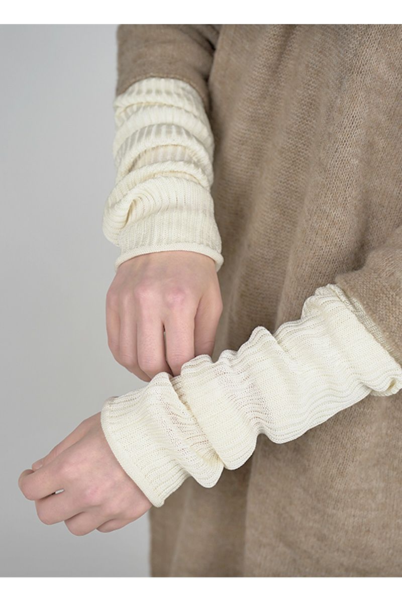 Hummingbird(ハミングバード)絹紡糸シルク100％アームウォーマー・レッグウォーマー 684586