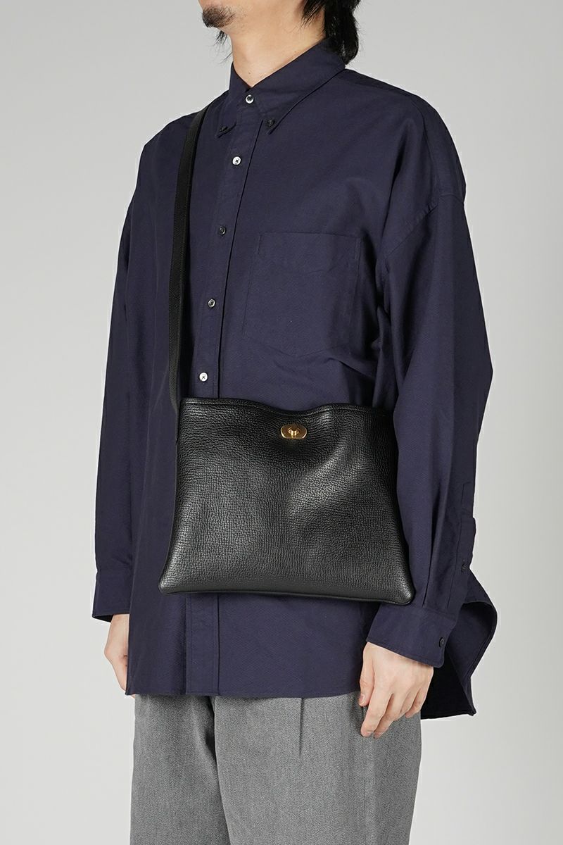 値下げ交渉OK！ Hender Sheme twist buckle bag black