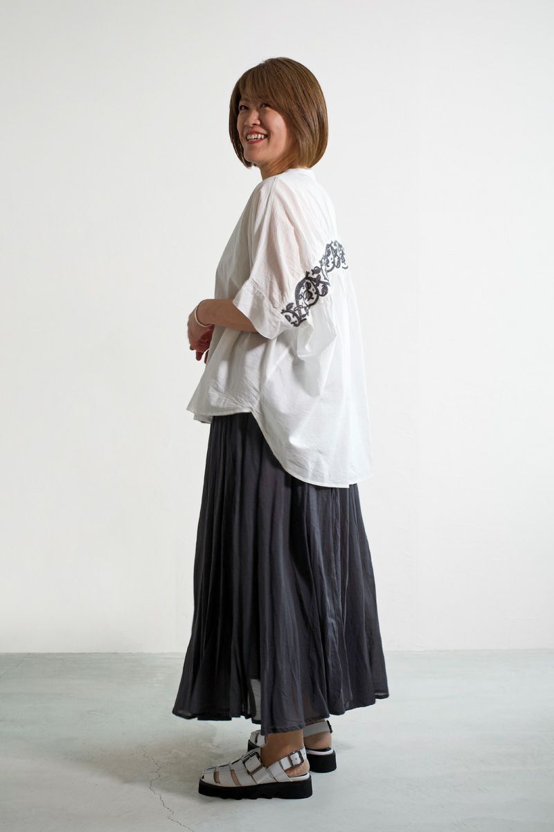 PORTE (ポルト)【広告掲載商品】<br>ブラウス バックギャザー刺繍 500-88504 -5