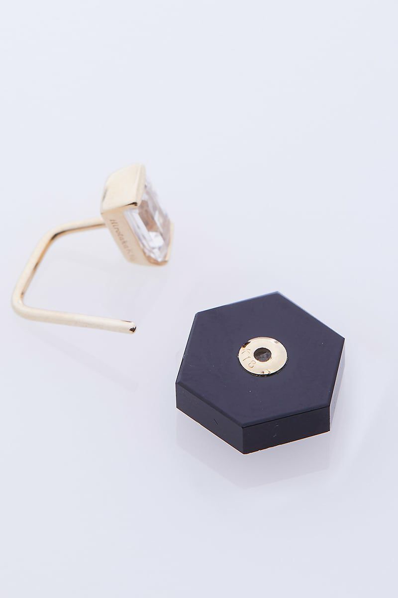 Hirotaka(ヒロタカ)Orbital White Topaz with Onyx Backing Pierced Earring オービタルホワイトトパーズオニキスピアス - Yellow Gold -2