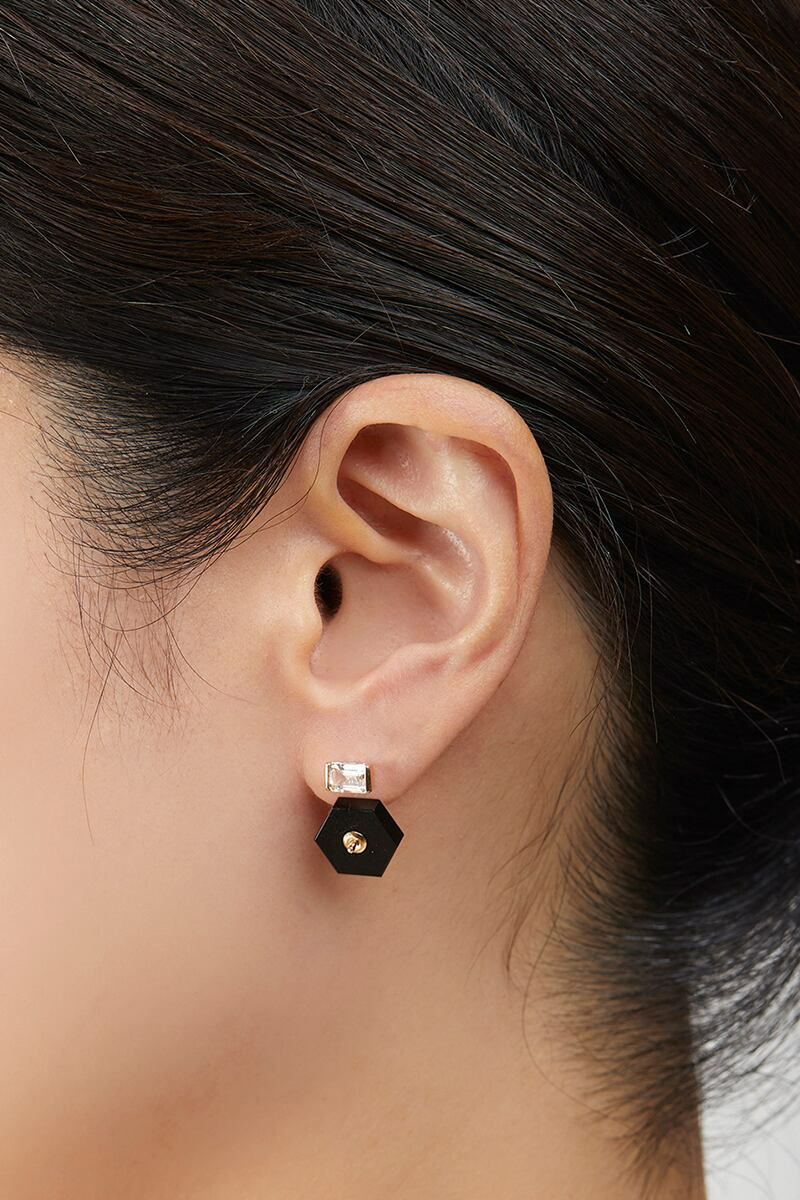 Hirotaka(ヒロタカ)Orbital White Topaz with Onyx Backing Pierced Earring オービタルホワイトトパーズオニキスピアス - Yellow Gold -3