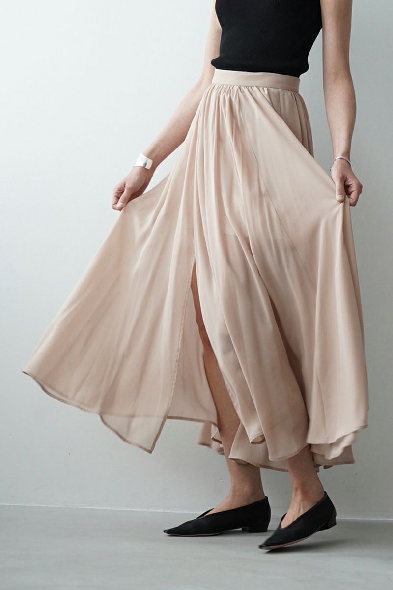 CLANE SHEER SLIT SKIRT ベージュ 5月26日（金）発売の”SHEER SLIT SKIRT”を3色まとめてご紹介