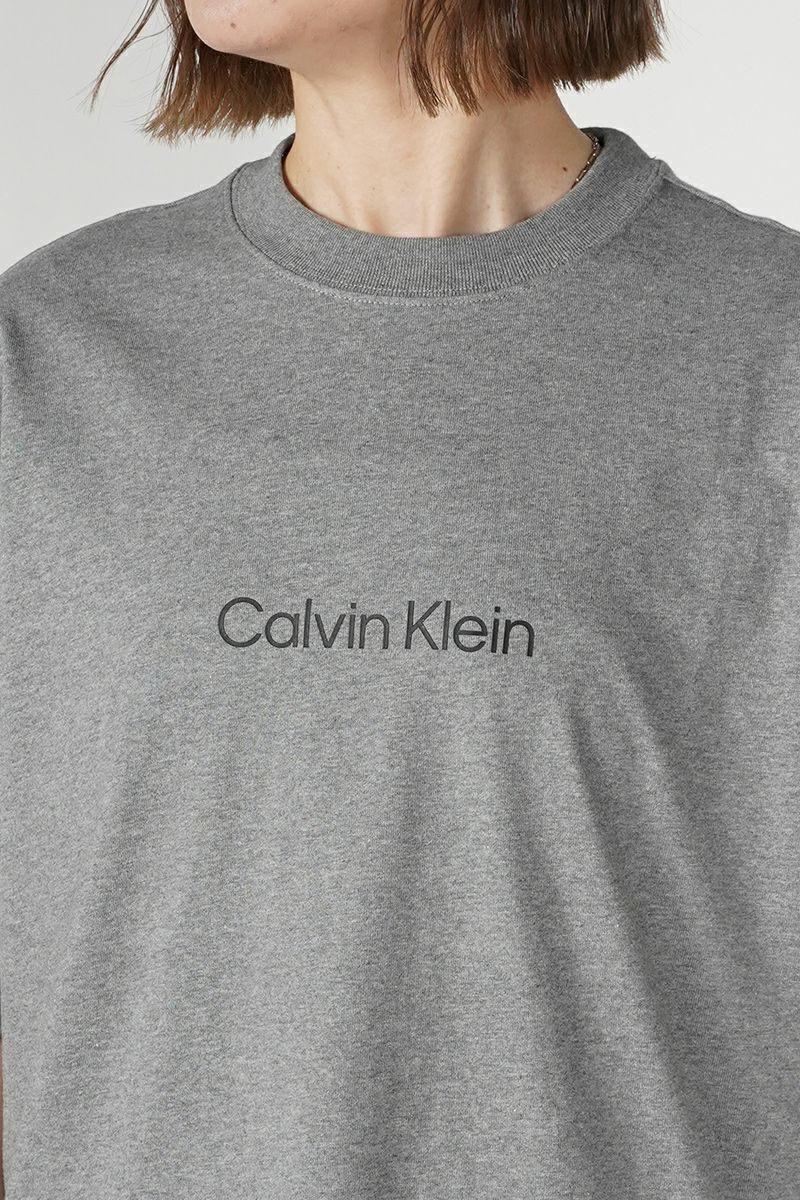 Calvin Klein(カルバン クライン)スタンダードロゴ リラックス クルーネックTシャツ 40HM228 -11