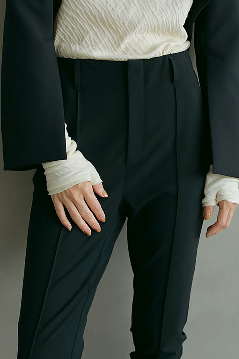 ETRE TOKYO(エトレトウキョウ)ベルトレススリムテーパードパンツ 1223520081 -1