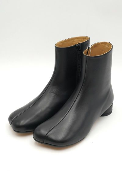 MM6 Maison Margiela(エムエムシックス)レザー アンクルブーツ S59WU0236P3628