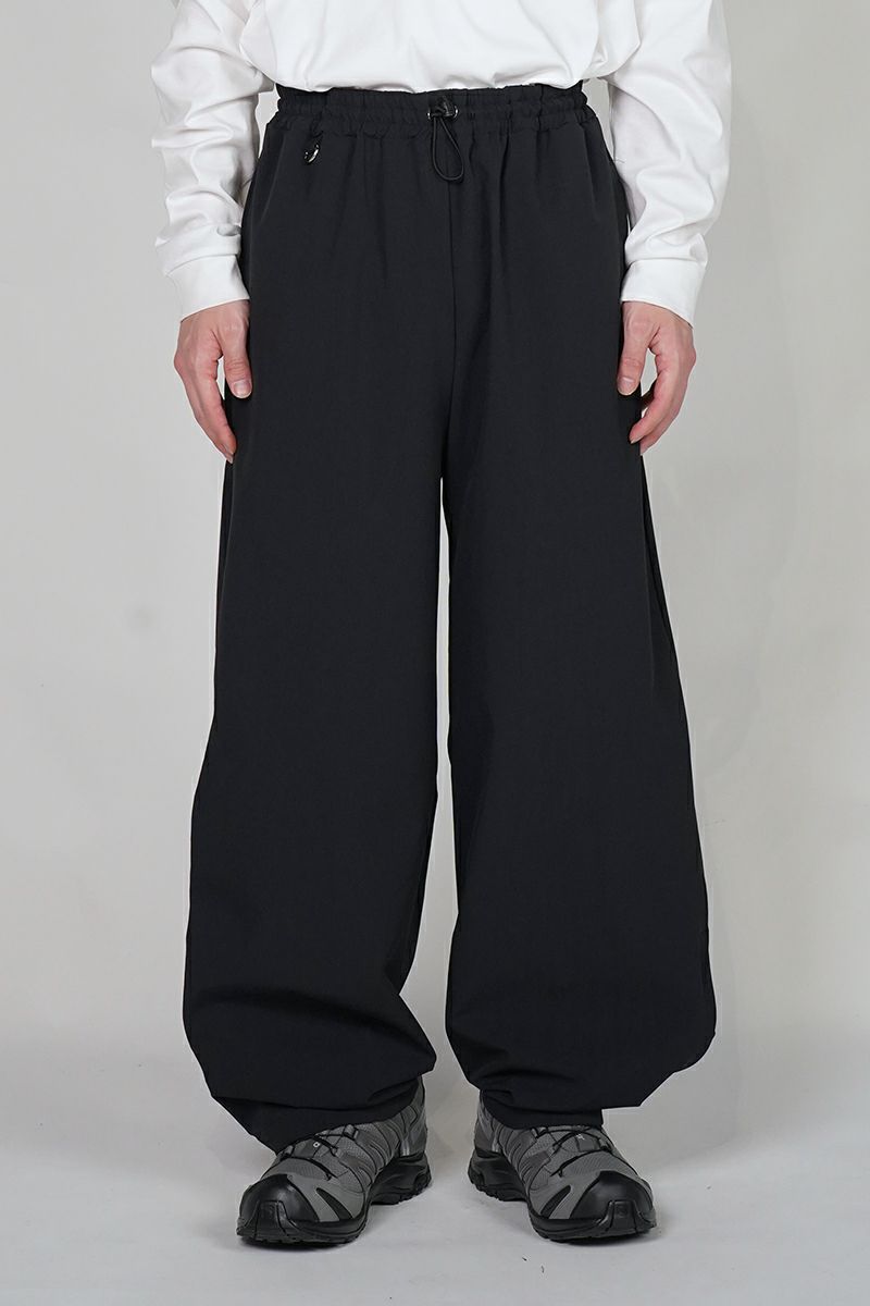 『美品』WISM購入 CHASSE SPIDER PANTS 黒サイズ2 美品』WISM購入 CHASSE SPIDER PANTS 黒サイズ2 パンツ