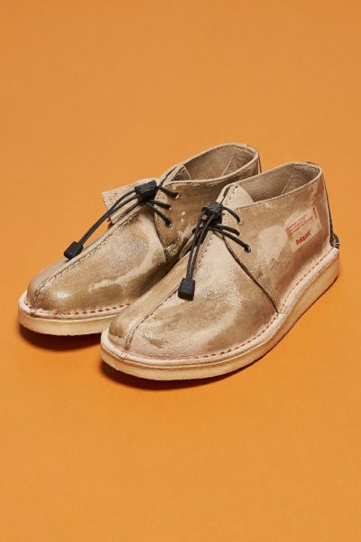 Poliquant(ポリクアント)Poliquant(ポリクアント) × CLARKS(クラークス) POLIQUANT THE DESERT TREK 'BEAUTIFICATION OVER TIME' ポリクアント デザートトレック ビューティフィケーションオーバータイム 2501023