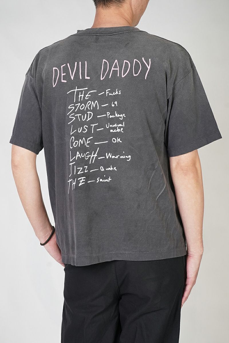 SAINT Mxxxxxx(セントマイケル)SM-HR8-0000-002 / SS TEE / DEVIL DADDY / BLACK Tシャツ