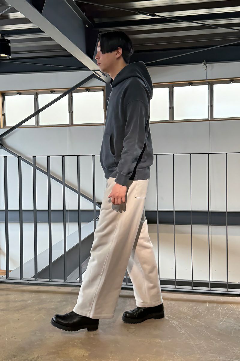 visvim(ビズビム)；01