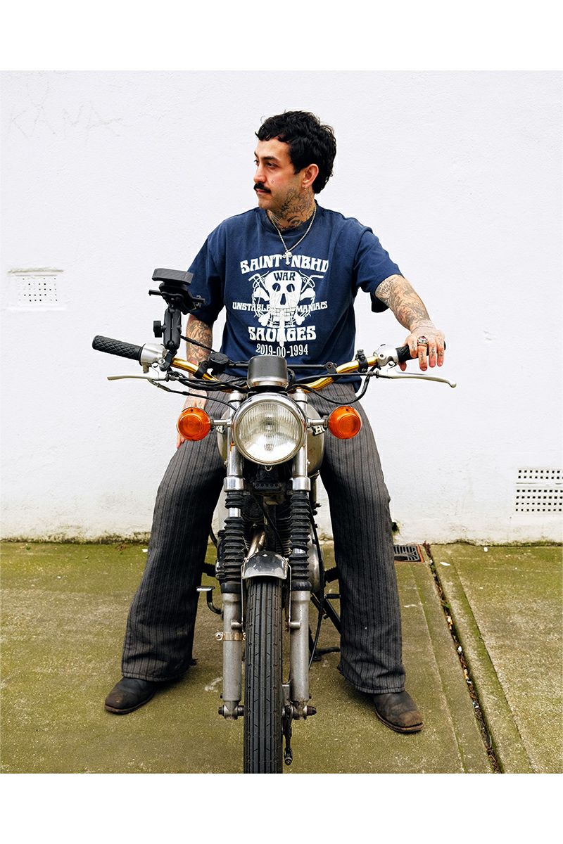 SAINT Mxxxxxx(セントマイケル)；SM-HR8-0000-C71 / NH_SS TEE / STHD.SAINTNBHD / NVY NEIGHBORHOOD ネイバーフッド半袖Tシャツ ネイビー；08