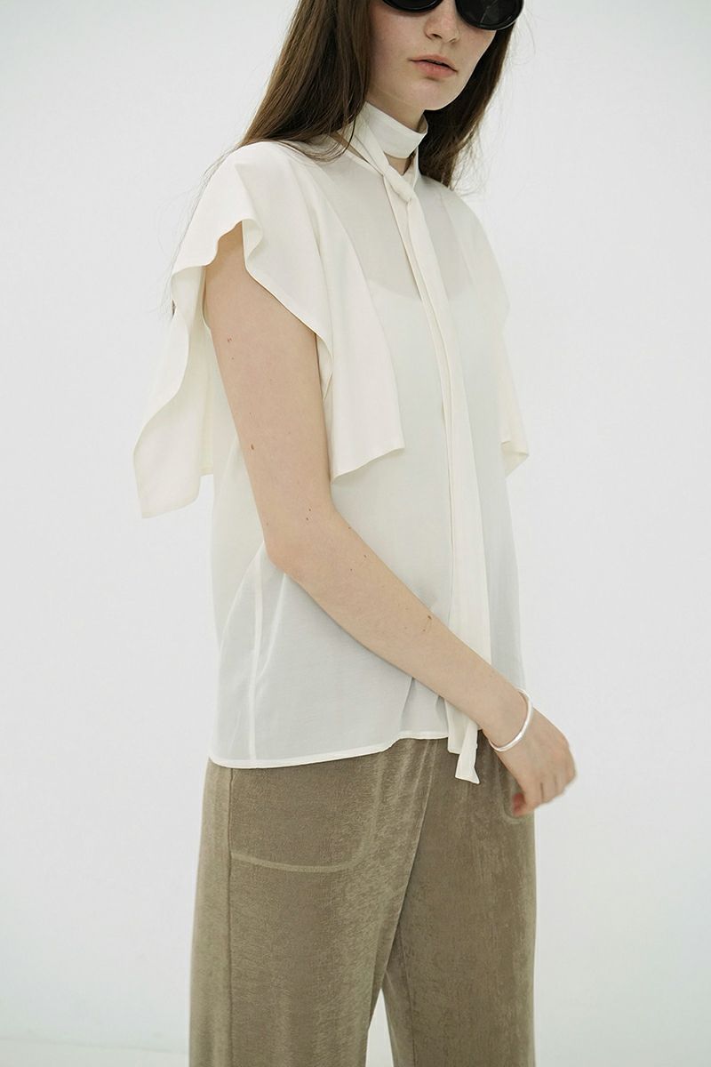  CLANE(クラネ) > SQUARE SLEEVE BLOUSE スクエアスリーブブラウス 18122-4182