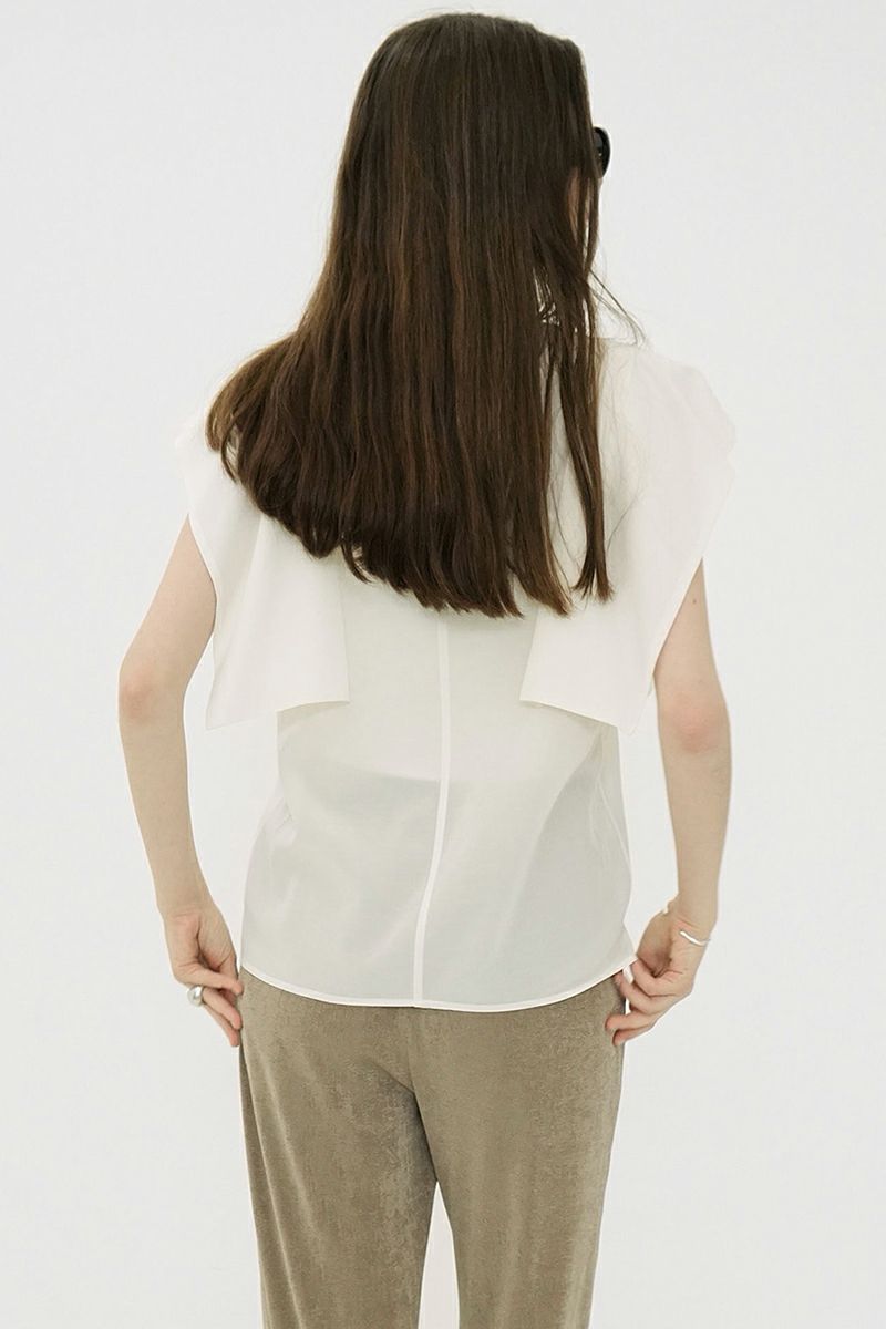  CLANE(クラネ) > SQUARE SLEEVE BLOUSE スクエアスリーブブラウス 18122-4182