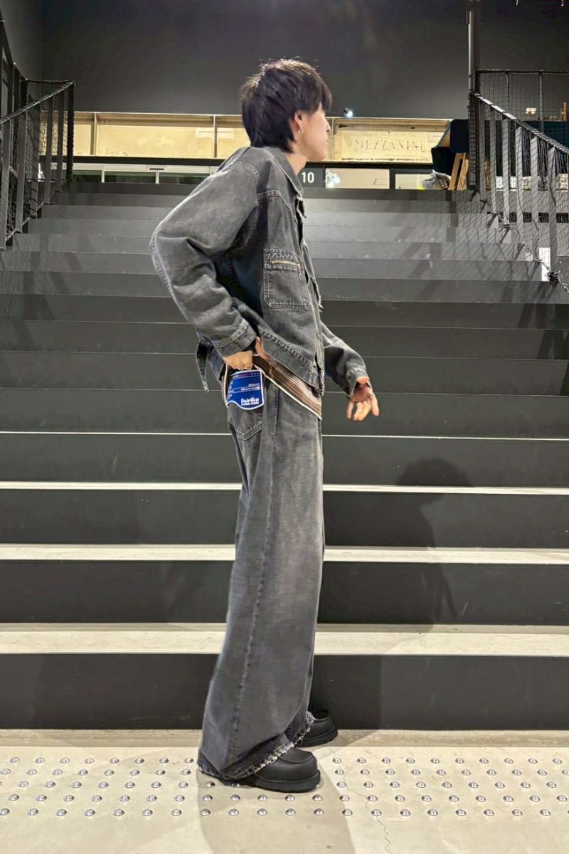 DAIRIKU(ダイリク)；FAF(エフエーエフ)；RED WING(レッドウィング)；03