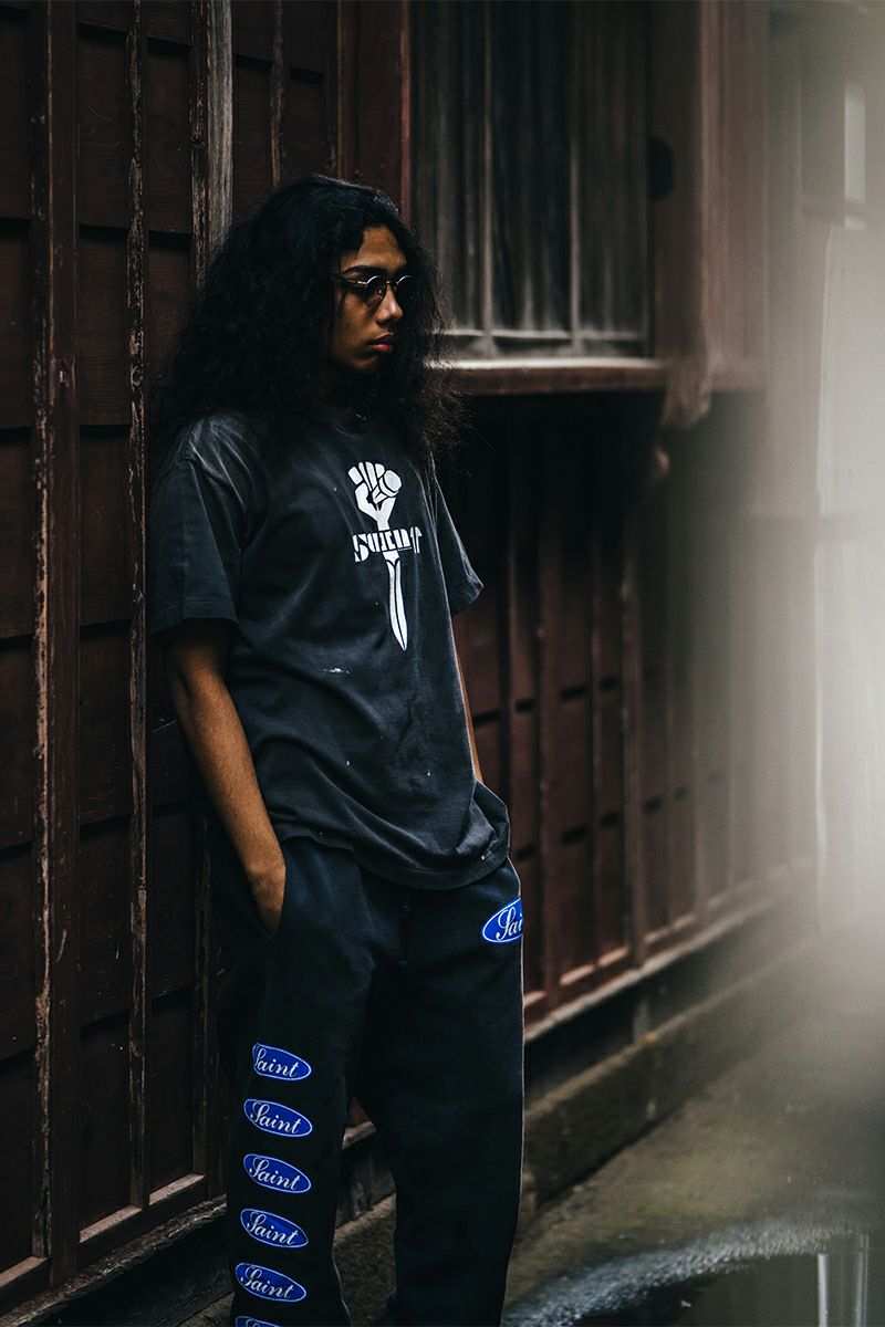 SAINT Mxxxxxx(セントマイケル) SM-HR1-0000-001 / SS TEE / FIST / BLACK 半袖Tシャツ