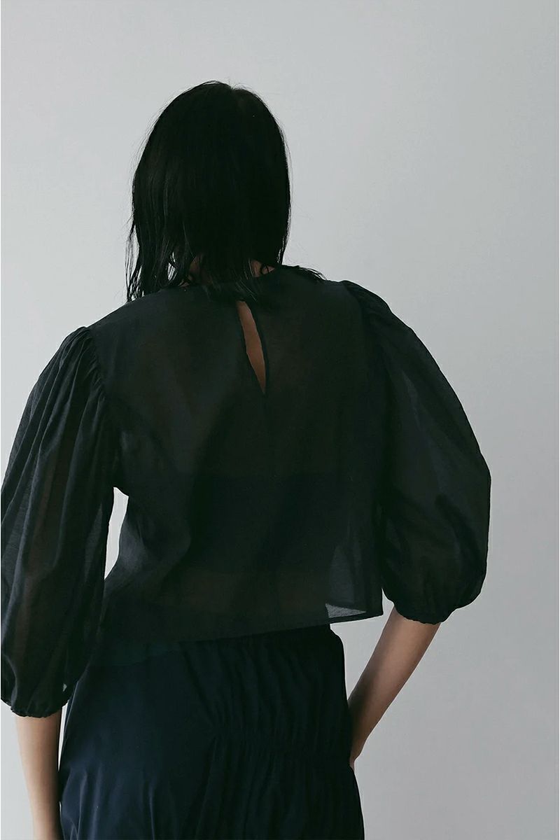 MANOF(マノフ) SHEER GATHER BLOUSE シアーギャザーブラウス 89122-4002