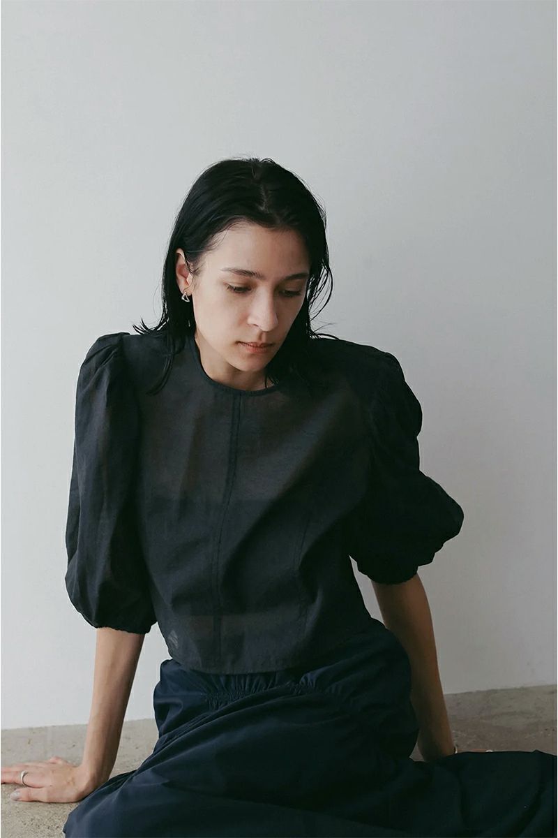 MANOF(マノフ) SHEER GATHER BLOUSE シアーギャザーブラウス 89122-4002