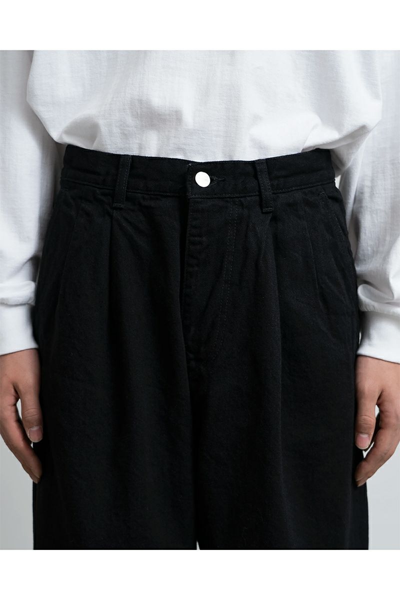 Graphpaper(グラフペーパー) Selvage Denim Two Tuck Tapered Pants セルヴィッチデニムツータックテーパードパンツ GU253-40060RB