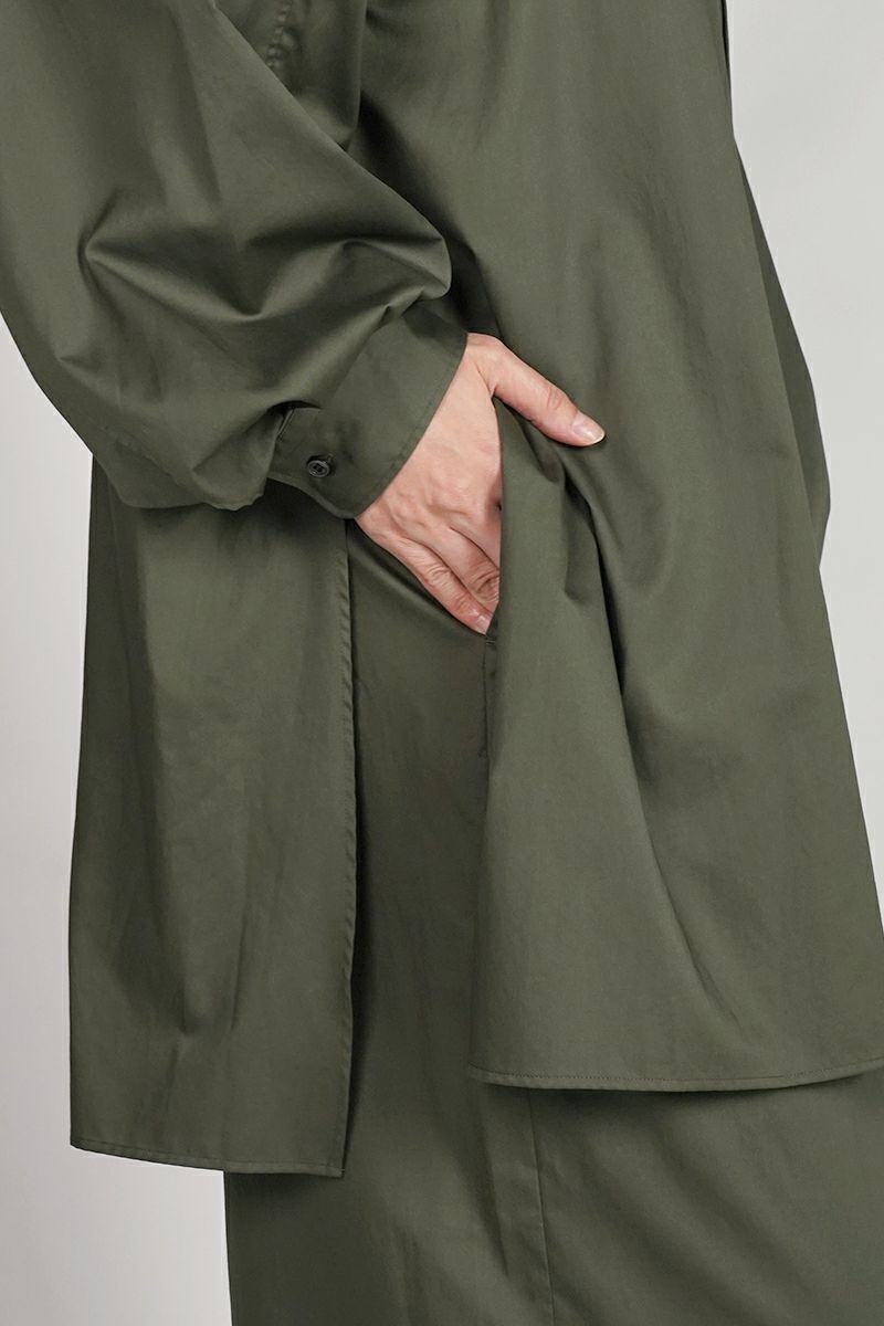 Graphpaper(グラフペーパー)  Silicon Poplin Deep Slit Regular Collar Shirt シリコンポプリンディープスリットレギュラーカラーシャツ GL253-50182