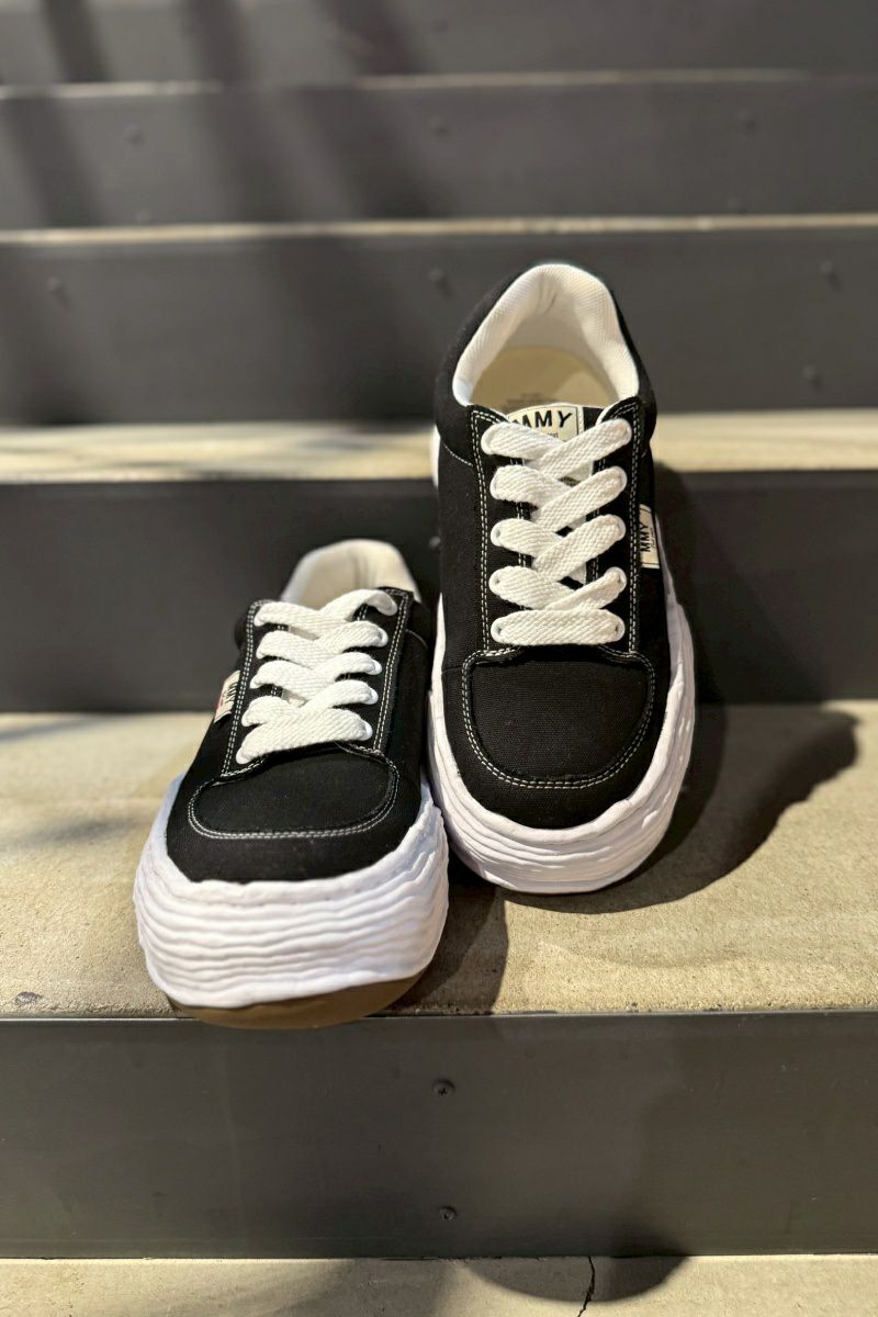 Maison MIHARA YASUHIRO(メゾン ミハラヤスヒロ)：MARMOT(マーモット キャピタル)