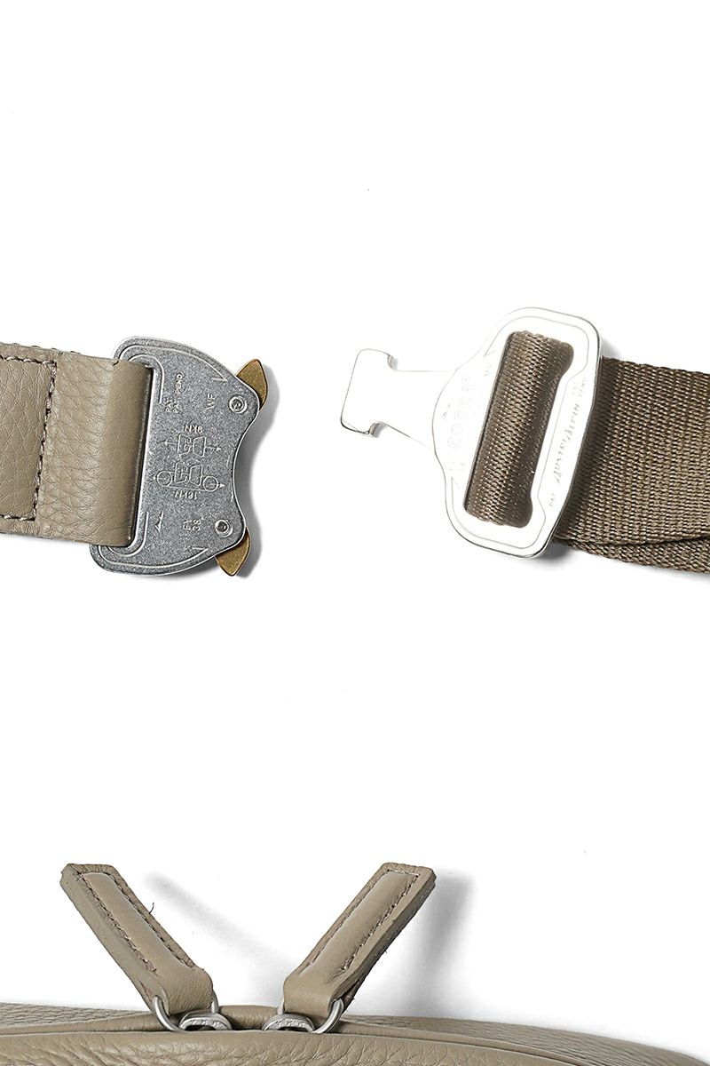 objcts.io(オブジェクツアイオー) ウィークエンドカメラバッグ ラージ