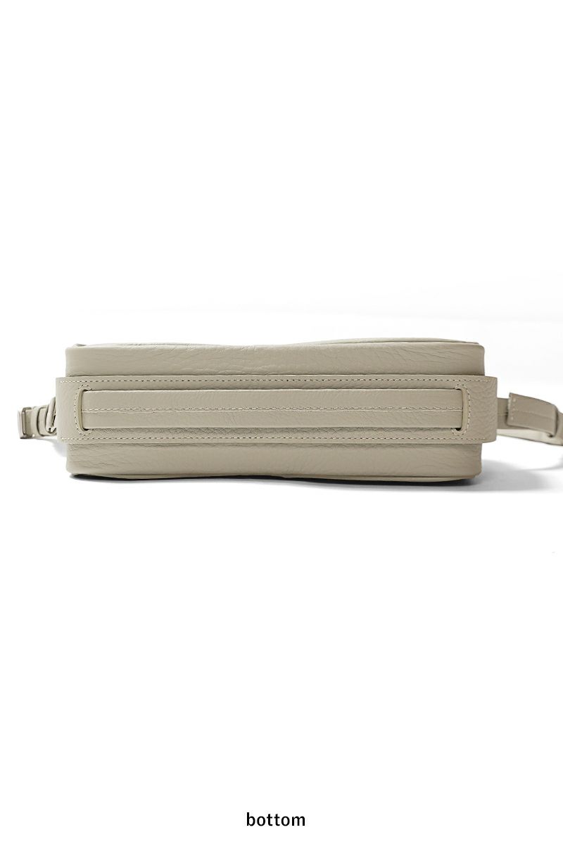 objcts.io(オブジェクツアイオー) ソフトショルダーバッグ スモール