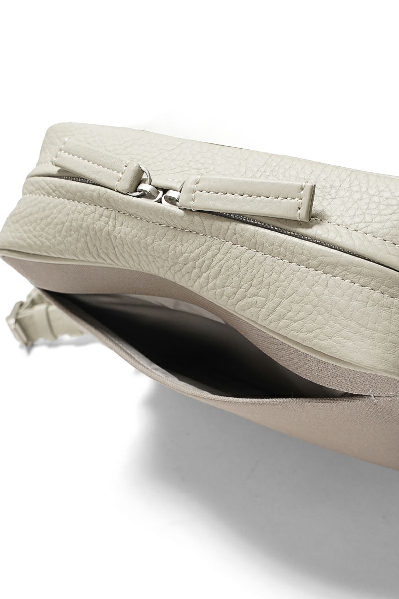 objcts.io(オブジェクツアイオー) ソフトショルダーバッグ スモール