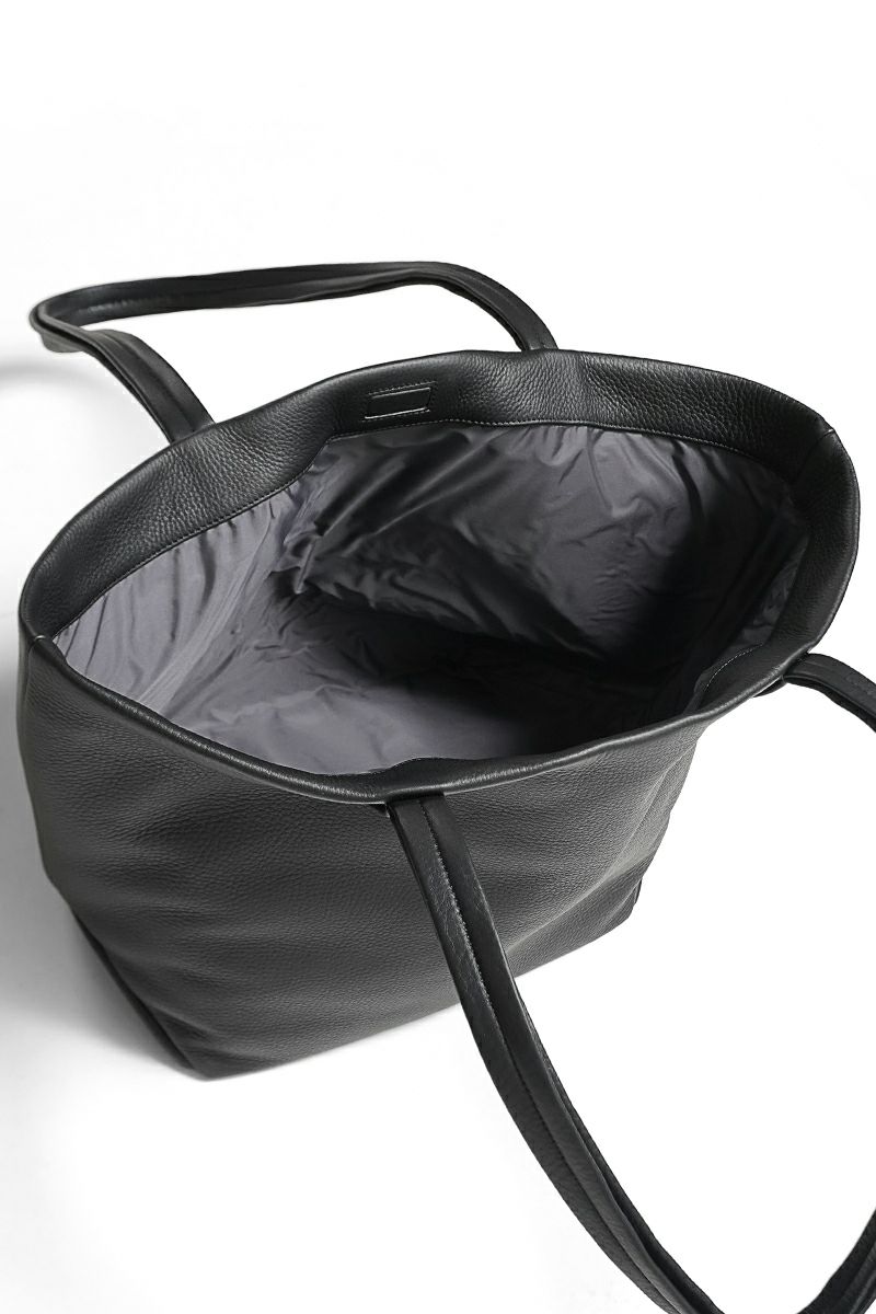 objcts.io(オブジェクツアイオー) エッセンシャルデイリーレザートート ミディアム