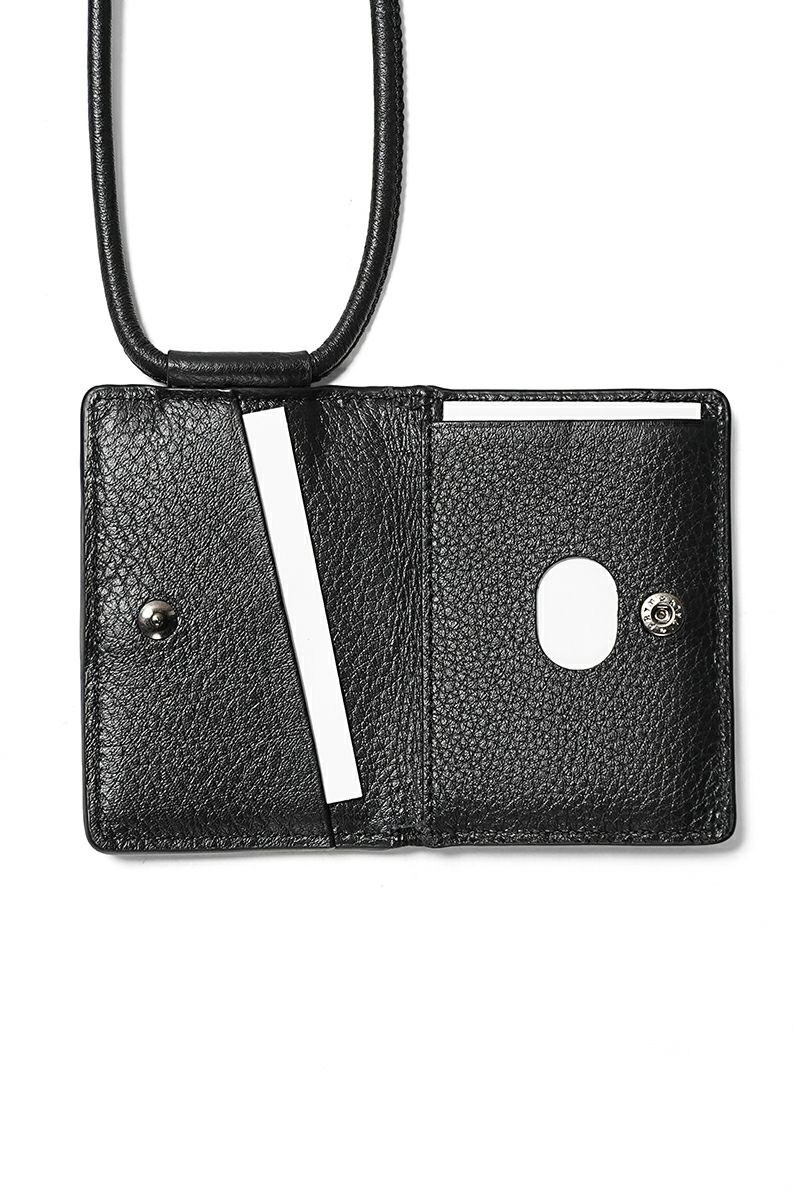 objcts.io(オブジェクツアイオー) iPhoneアクセサリー ストラップ付レザーカードケース