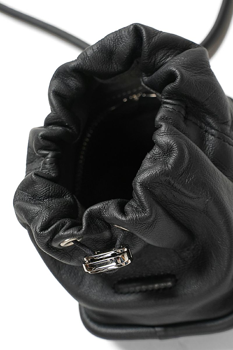 objcts.io(オブジェクツアイオー) iPhoneアクセサリー デタッチャブルストラップ付レザーパース