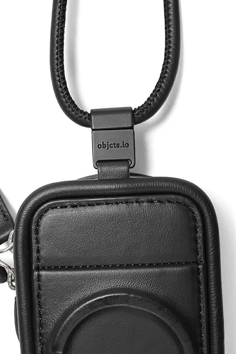 objcts.io(オブジェクツアイオー) iPhoneアクセサリー デタッチャブルストラップ付レザーパース