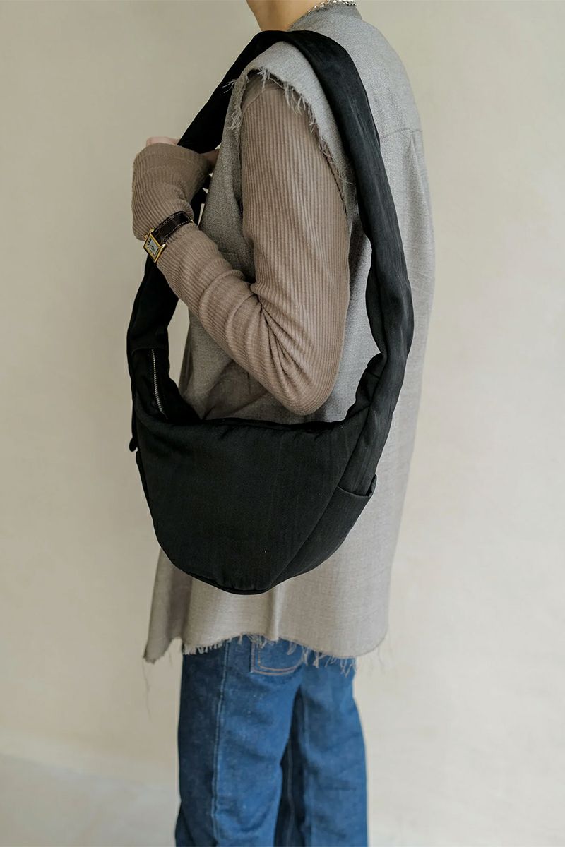 ITTI(イッチ) ANNIE PUFFER MINI MOON BAG / CERATOBRIGHT アニーパファーミニムーンバッグ セラトブライト ITTI-BAG-123-CB