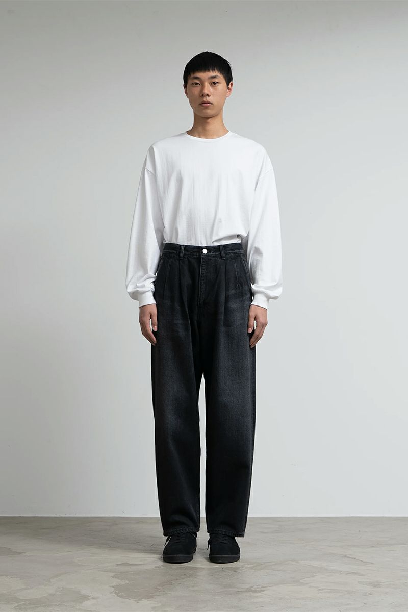 Graphpaper(グラフペーパー) Selvage Denim Two Tuck Tapered Pants -DARK FADE- セルヴィッチデニム ツータックテーパードパンツ ダークフェイド GU261-40060DB